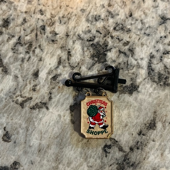 Lemax Christmas Village Noel’s Christmas Shoppe 2016 Lights Up EUC - Picture 9 of 9